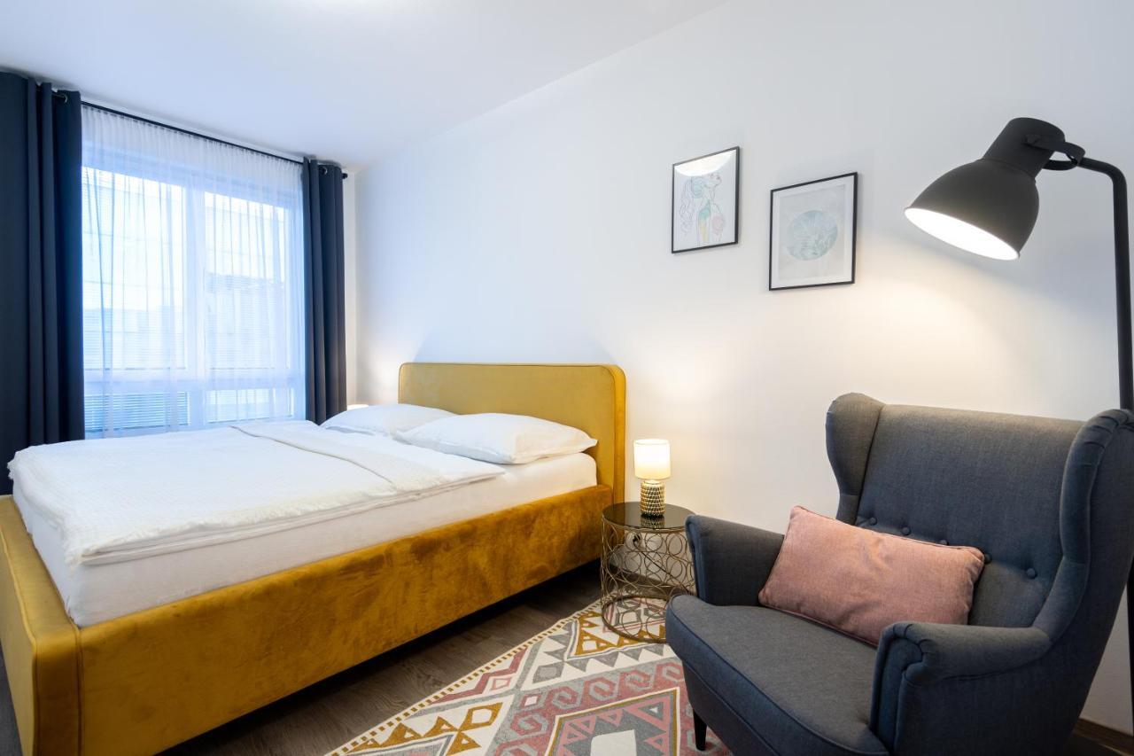 אוסטרבה Nova Karolina Apartment מראה חיצוני תמונה